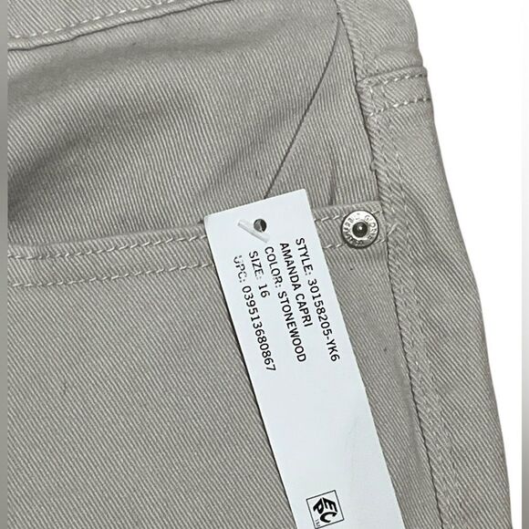 Gloria Vanderbilt Women's Amanda Capri Pants, Size 16, NWT - Picture 8 of 14